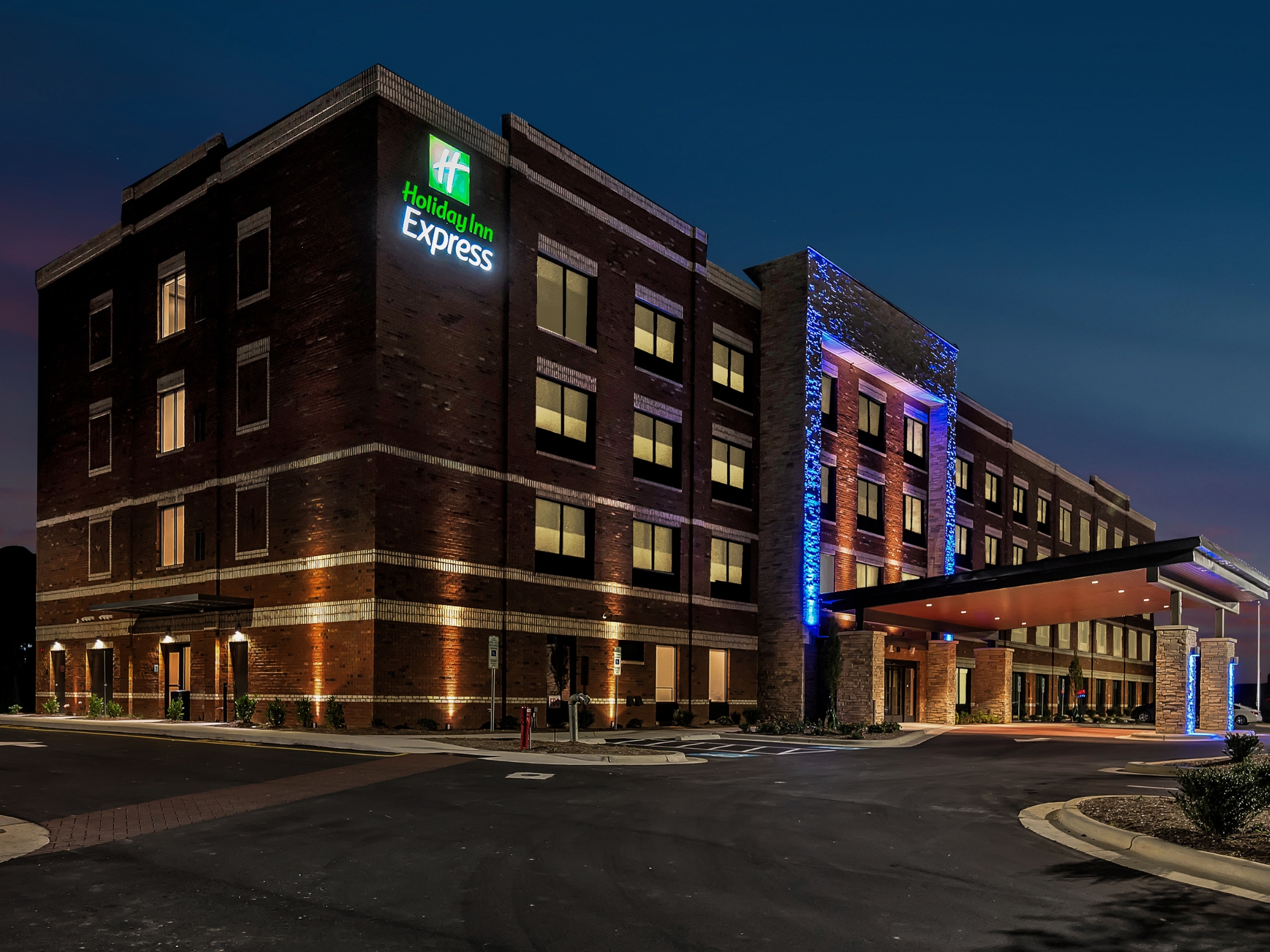Holiday Inn Express Angled
